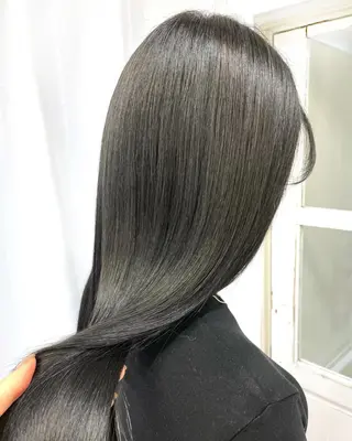 ロング カラー 韓国ヘア🤍髪質改善 🇰🇷AKANEのヘアスタイル