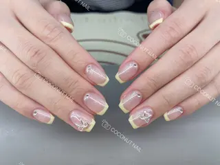 ネイル 神田 ココナッツのネイルデザイン