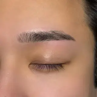 アイブロウ grey ひなたのマツエク・マツパデザイン