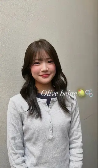 セミロング aoi /ニュアンス /透明感カラーのヘアスタイル