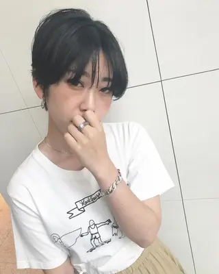 ショート K. SUZUKAのヘアスタイル