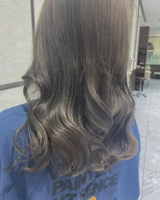 ロング 宮澤 美幸のヘアスタイル