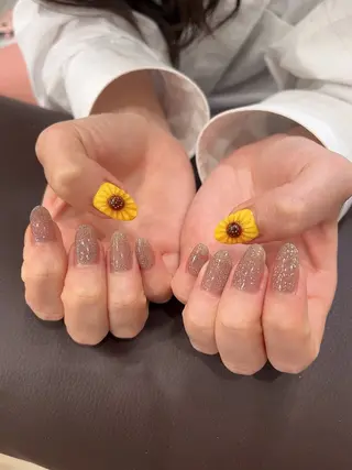 ネイル Ui_Amor (パラジェル)のネイルデザイン