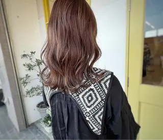 ミディアム 西川 頌のヘアスタイル