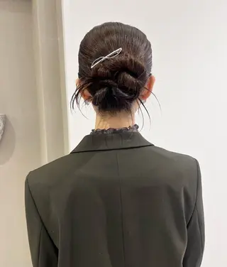 セミロング ヘアアレンジ karin🌛ボブ/ 透明感たっぷりカラーのヘアスタイル