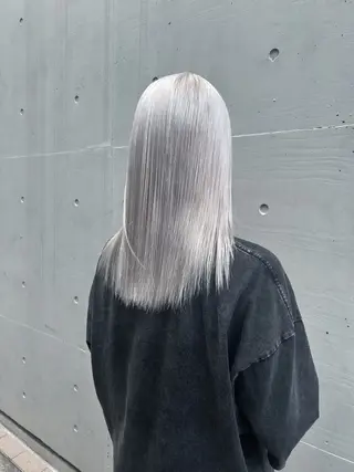 セミロング カラー ハイトーンカラー ⭐️NAZUNAのヘアスタイル