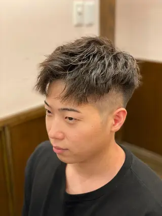 ショート ヒロ銀座 BARBAR SHOP 新宿所属・土井 康永のヘアスタイル