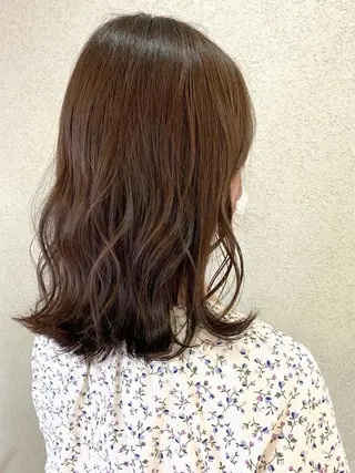 セミロング 松下 由恵のヘアスタイル