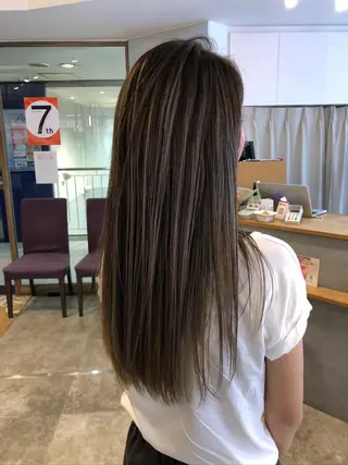 ロング カラー ブリーチカラー🌈 石垣翔太のヘアスタイル