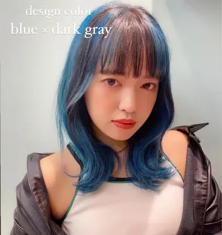 ミディアム カラー 岡野 静華のヘアスタイル