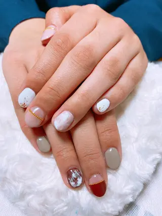 ネイル The Best Beauty受付担当のヘアスタイル