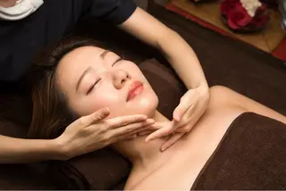 丸顔さんの救世主 高田 くみのエステ・リラクイメージ