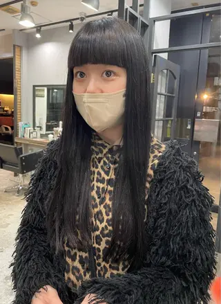 ロング 大内 志穂のヘアスタイル