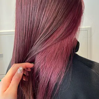 セミロング カラー 🌼動き×透明感🩵 ハイトーン/ナナのヘアスタイル