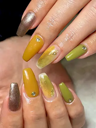 ネイル REBEST Tommyのネイルデザイン