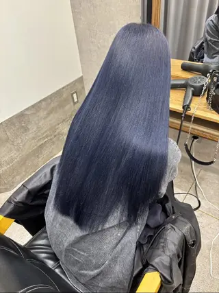 たつや/ハイトーン/ バレイヤージュ/寒色のヘアスタイル