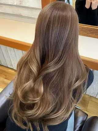 ロング カラー &.TIGRE KUMAMOTOのヘアスタイル