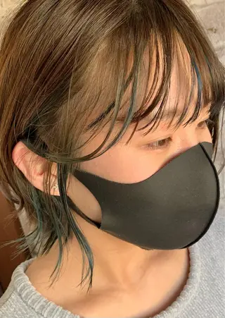 ショート カラー 三野 沙也のヘアスタイル