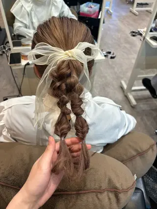 ロング ヘアアレンジ 透明感カラー/ くびれヘア/ユウユのヘアスタイル