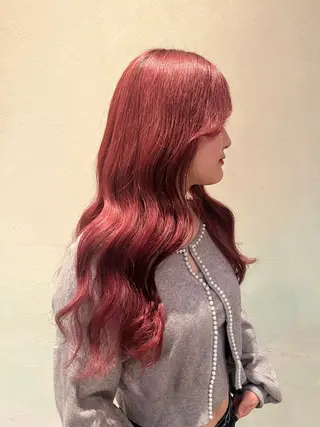 ロング 愛瑠奈 erunaのヘアスタイル