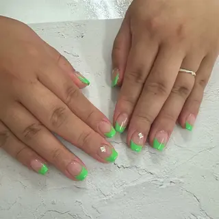 ネイル Nail&Beaut yコルン　SARAのネイルデザイン