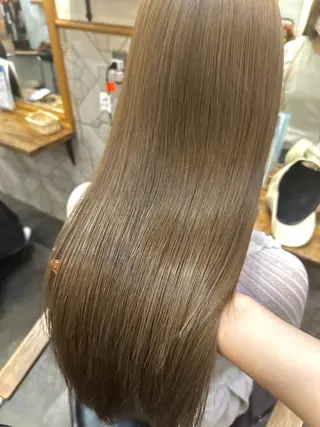 La fith hair　pur茶屋町店所属・momoka/茶屋町 /艶髪カラーのヘアスタイル