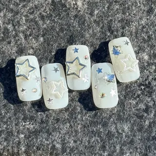 ネイル Pins16所属・HI-KO 🦙のネイルデザイン