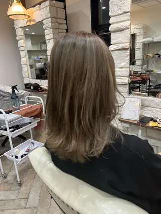 ミディアム ヘアーメイクlucia所属・KEN ZOのヘアスタイル