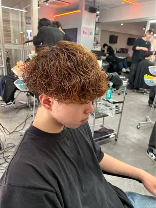 パーマ メンズ メンズ特化✨️ 韓国風パーマ🔥一八のヘアスタイル