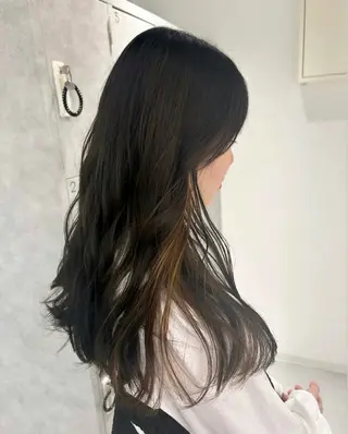 ミディアム カラー Nana/透けカラー ×似合わせカットのヘアスタイル