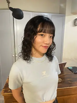 ミディアム パーマ 🤩噂のMr.髪ポジ ティブ®️yu🤩のヘアスタイル
