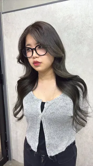 ロング カラー 天神/ハイトーン/艶 カラー/Miharuのヘアスタイル