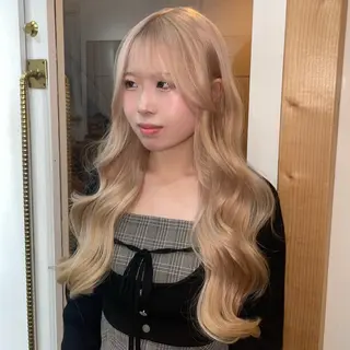 ロング カラー Je suis heureuse Tres所属・💍ダメージ最小限 ブリーチ/ちさと💍のヘアスタイル