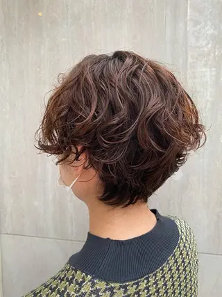 ショート パーマ BiBi 藤野あゆみのヘアスタイル