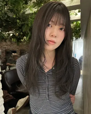 セミロング 艶カラー/フェイス レイヤー/たむのヘアスタイル