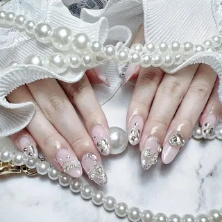 ネイル RAFFINE 月🦋🩵のネイルデザイン