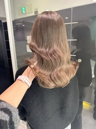 ミディアム カラー ヘアアレンジ 💎韓国/ レイヤー カット/ 暖色🫧のヘアスタイル