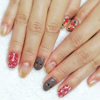 ネイル 柴崎 美幸のネイルデザイン