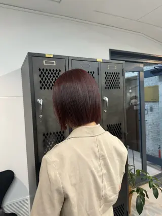 ミディアム INORI /フェイスレイヤーのヘアスタイル