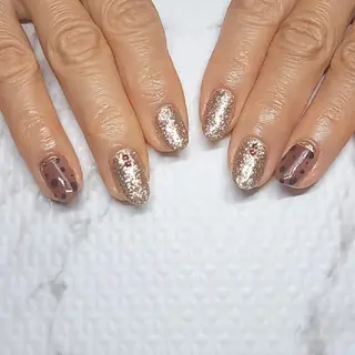 ネイル Lily Roseスタッフ一同のマツエク・マツパデザイン