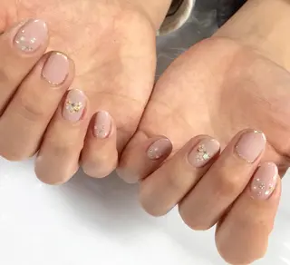 ネイル 40代からの爪を守る ×ケア重視サロン♡のネイルデザイン