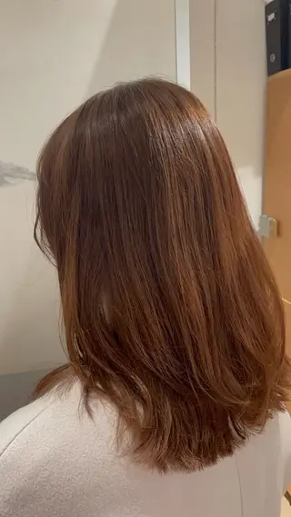 セミロング efesto大槻 由菜のヘアスタイル