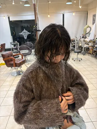 ショート パーマ スズキ ユウナのヘアスタイル