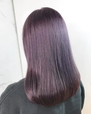 セミロング AVANCE emiのヘアスタイル