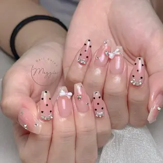 ネイル Maggie Nail🦩のネイルデザイン