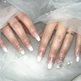 ネイル VIERU YURIのネイルデザイン