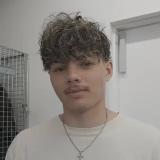 ショート カラー パーマ ヘアアレンジ メンズ メンズバレイヤージュ 🌫デザインカラーのヘアスタイル