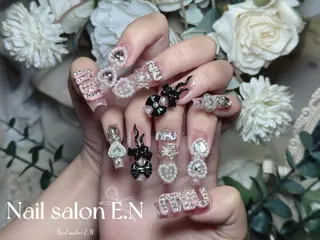 ネイル E.N🦋 長さ出し/持ち込みのネイルデザイン