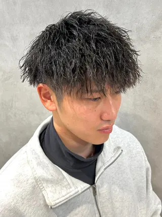 ミディアム パーマ メンズ 🔥メンズ専門🔥 塩拓巳のヘアスタイル