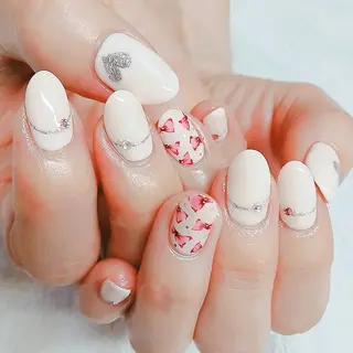 ネイル 柴崎 美幸のネイルデザイン